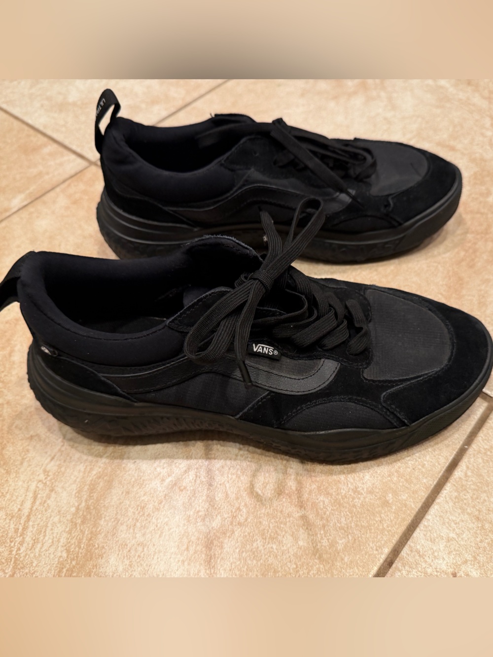 Vans Black Low-Top Men's Sneakers shoe sz 10.5